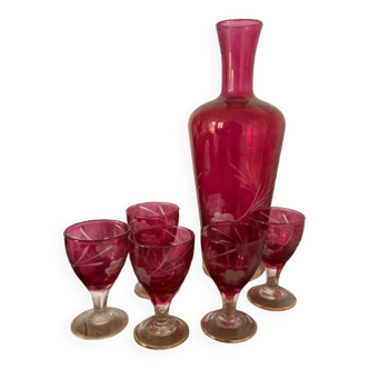 Carafe vintage avec petits verres