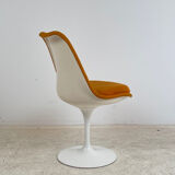 Tulip chair by Eero Saarinen Knoll international 1970