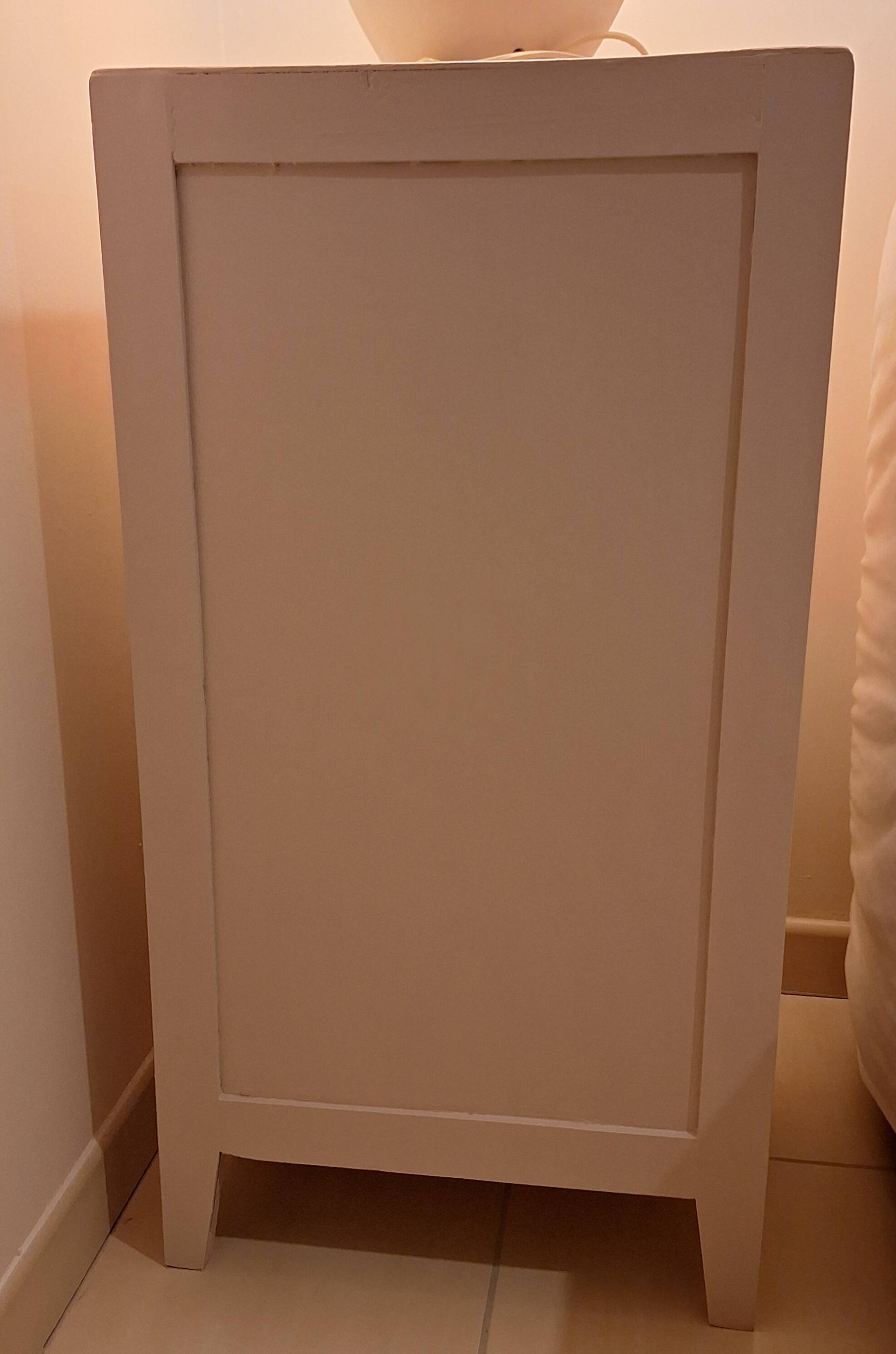 Vintage chest of drawers