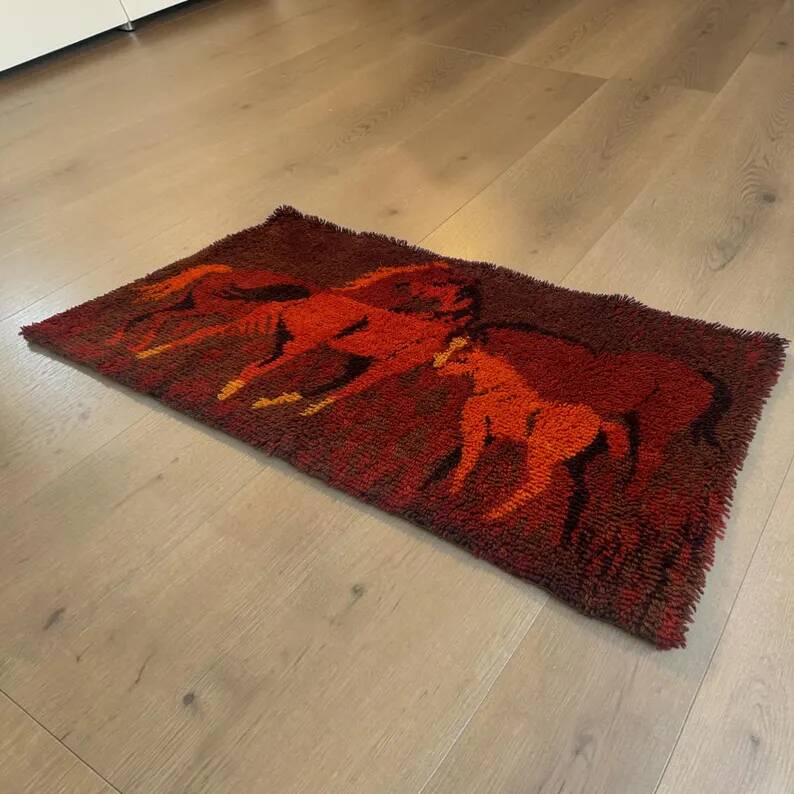 Tapis et tapisserie RYA vintage des années 1970 en marron et orange avec cheval