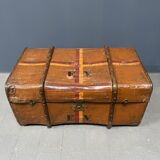 Antique brown travel case with wooden slides from the early 1900s