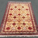 Handmade Pakistani rug