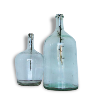 Set of 2 bottles