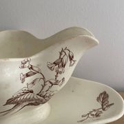 Primrose Sauceboat