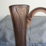 Carafe en verrerie de Biot de couleur violet mauve