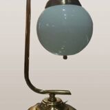 Lampes de table Art Déco vintage en laiton et verre opalin, années 70. Lot de 2.