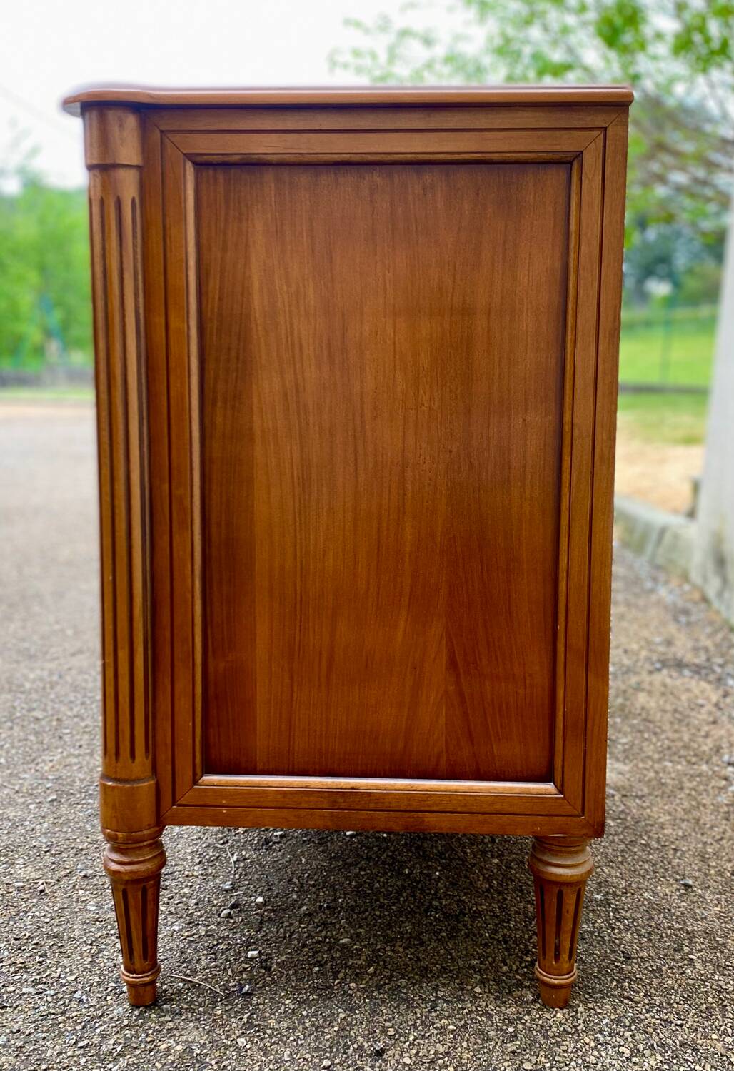 Magnificent Louis XVI style chest of drawers with three drawers