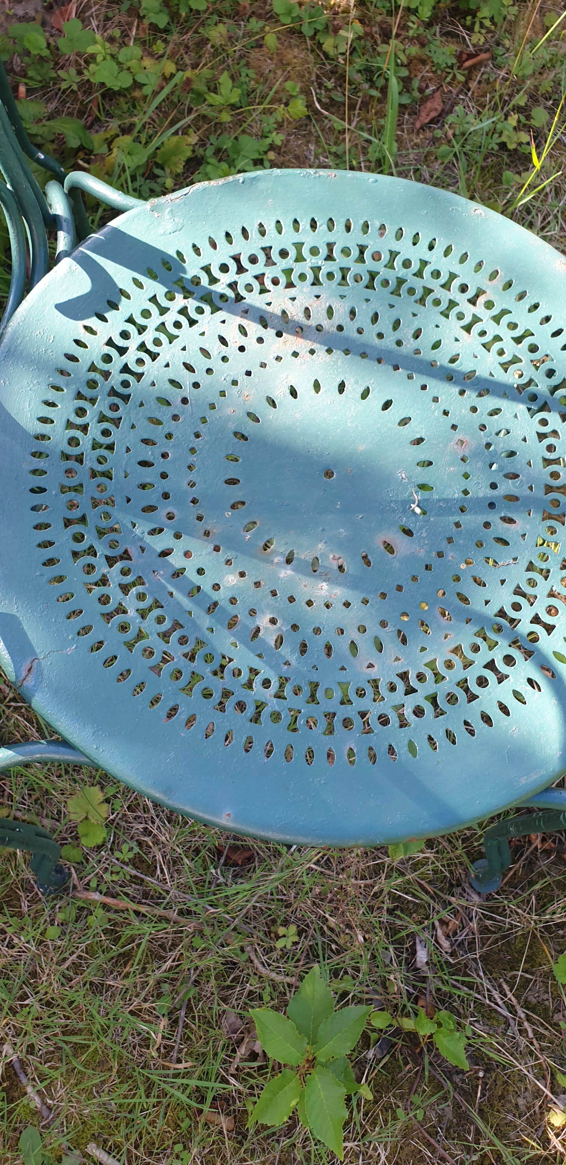 3 wrought iron garden chairs