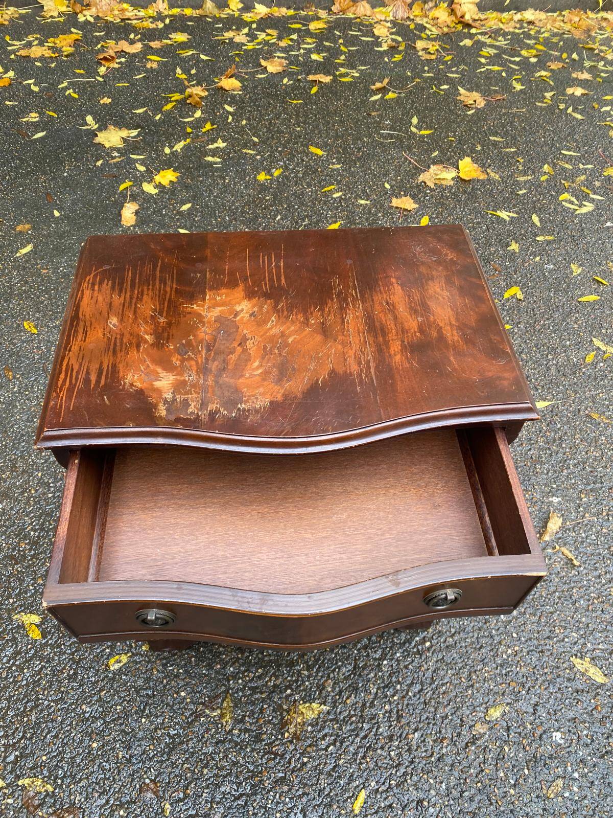 English chest of drawers in dark wood with 4 drawers, 70cm