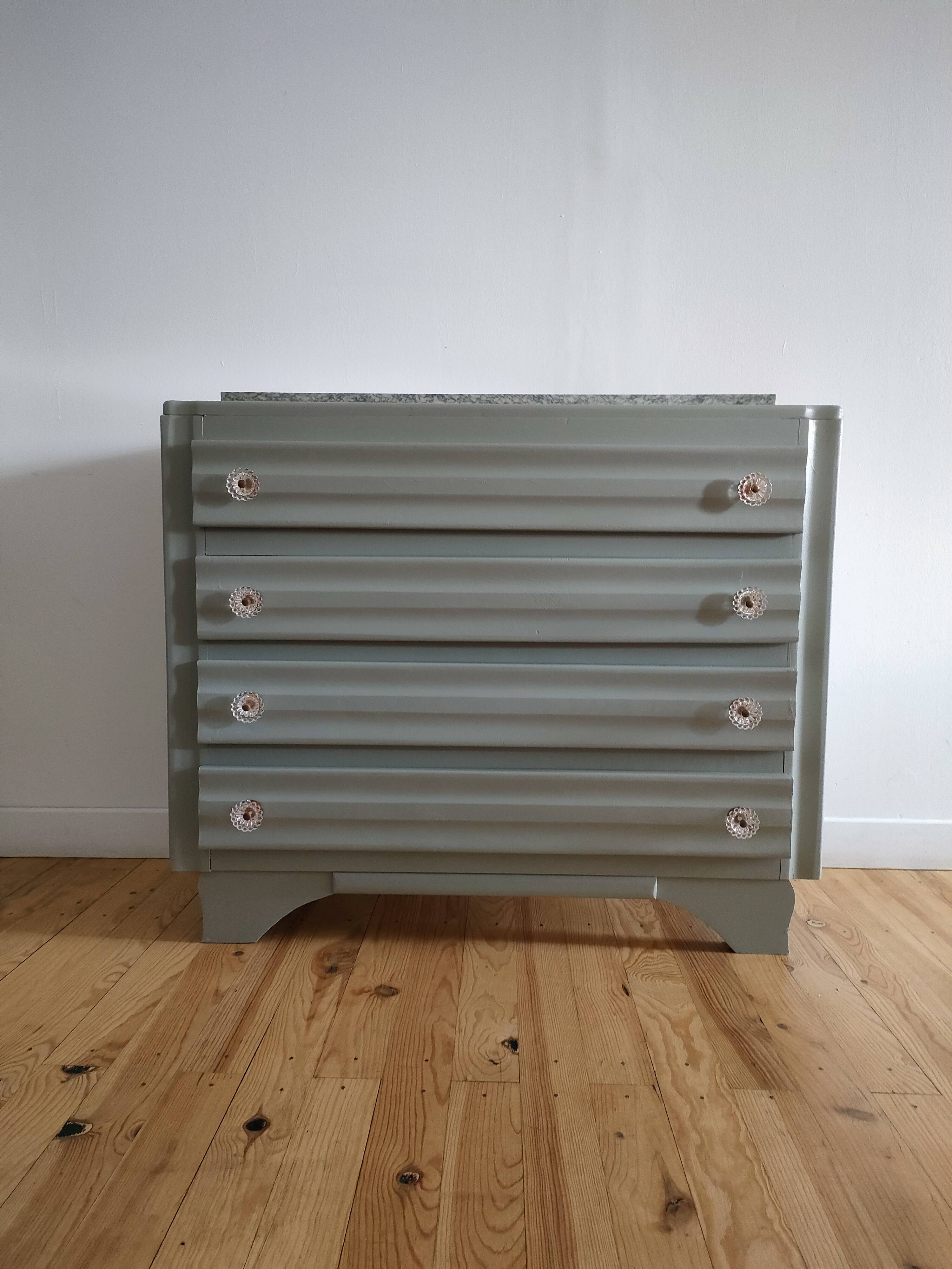 Commode
