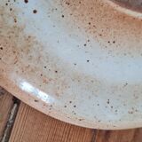 Serving dish in Marais sandstone