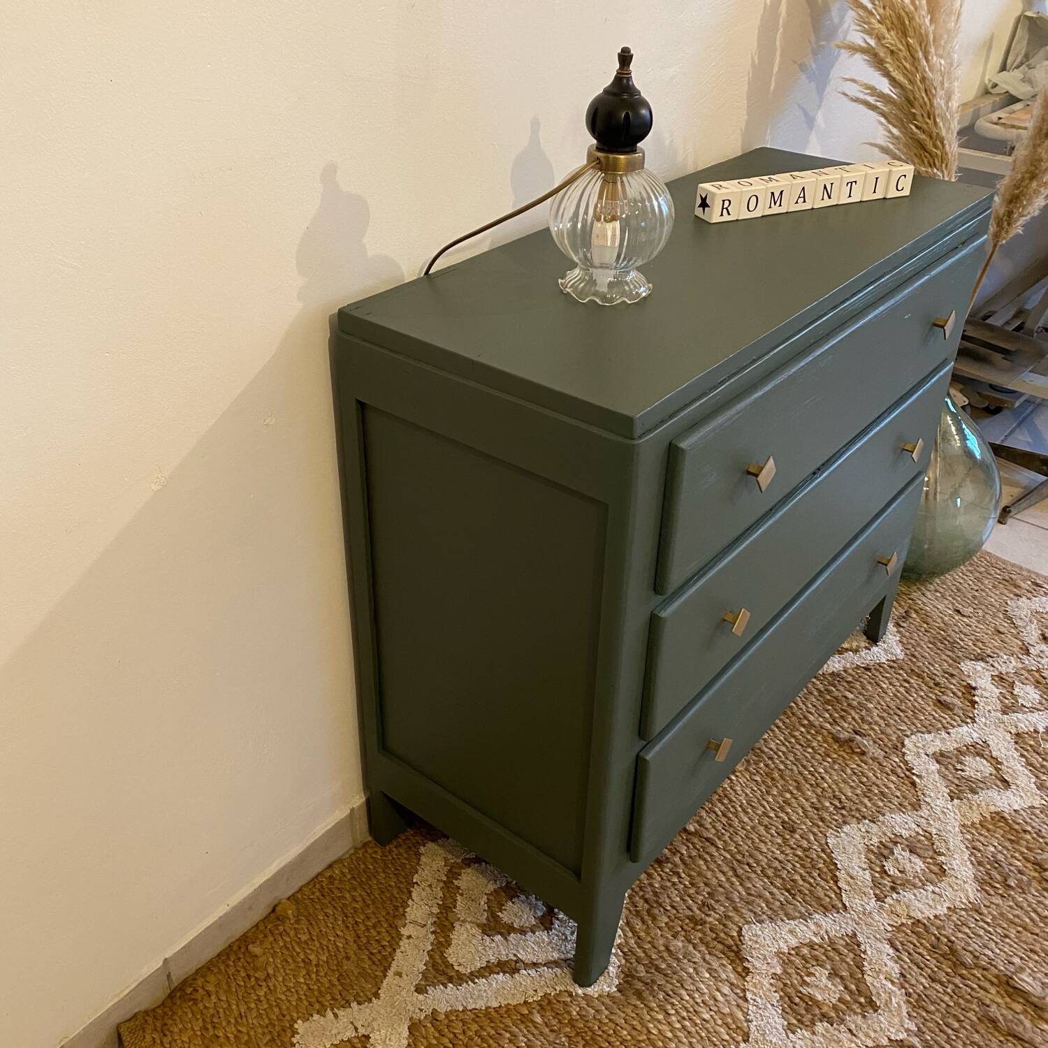 Parisian chest of drawers