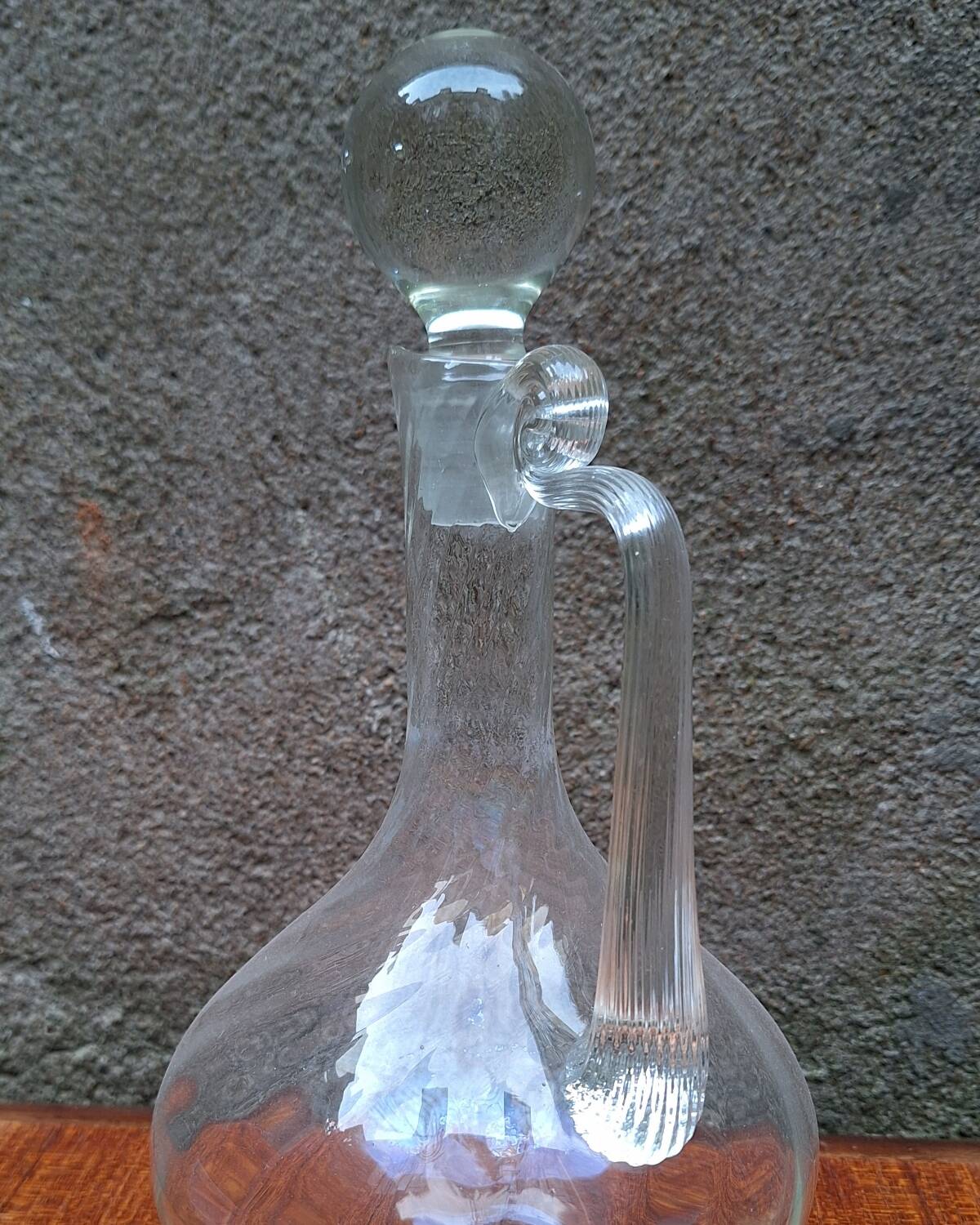 Crystal decanter