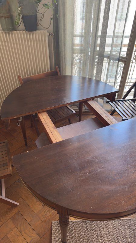 Antique cherry wood extendable round table + 4 chairs