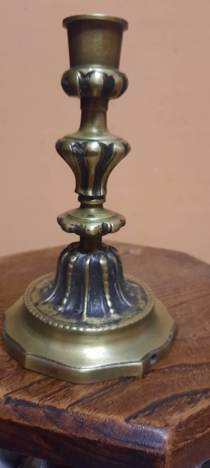 Bronze candle holder