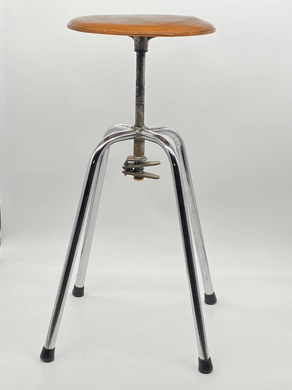 JIDE Limoges workshop / industrial stool leather / chrome metal