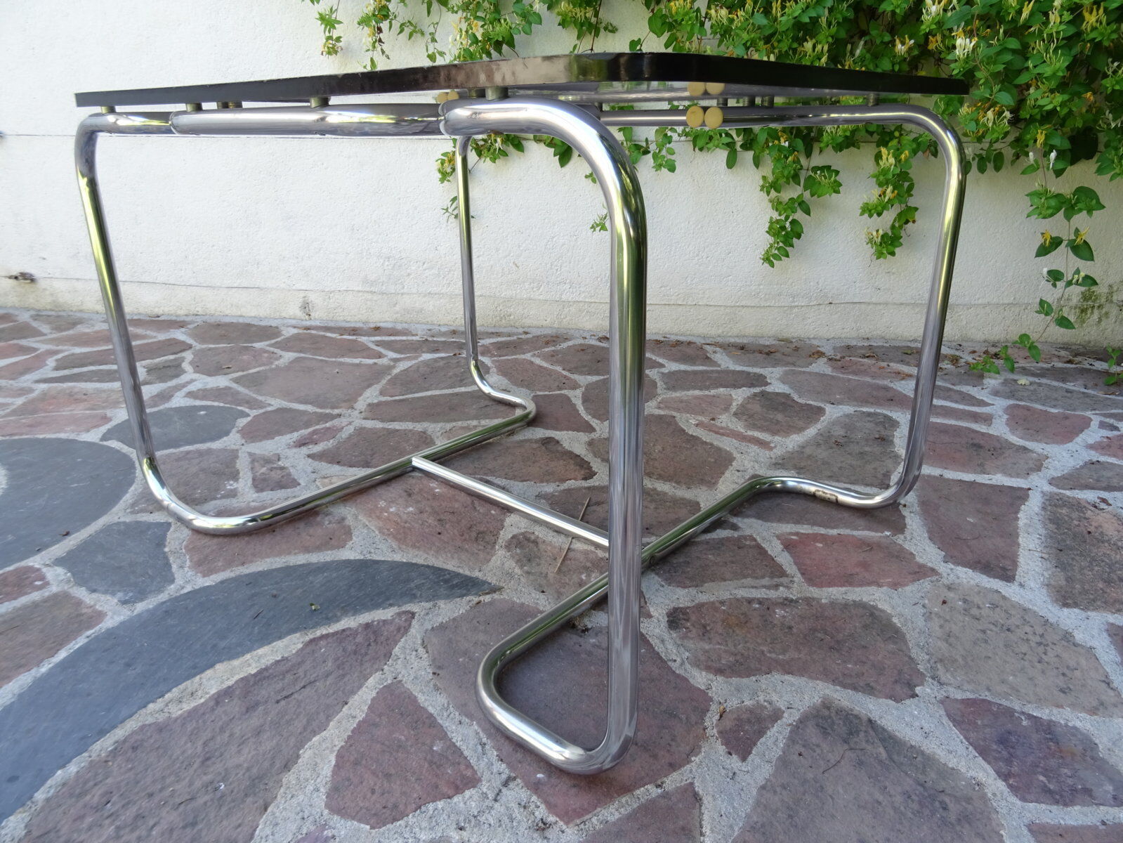 Modernist Bauhaus spirit table