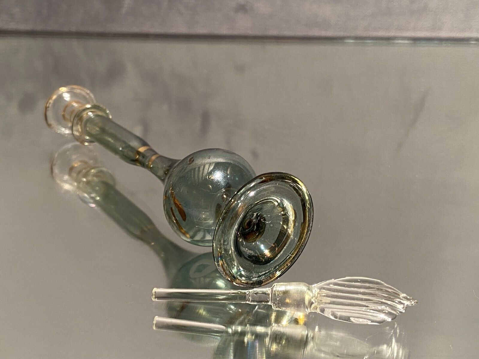 Soliflore vase in tinted glass with marbled decoration Murano Venice Very good condition Max dimensions: Height 2