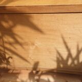 Dresser compass feet