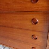 Vintage chest of drawers