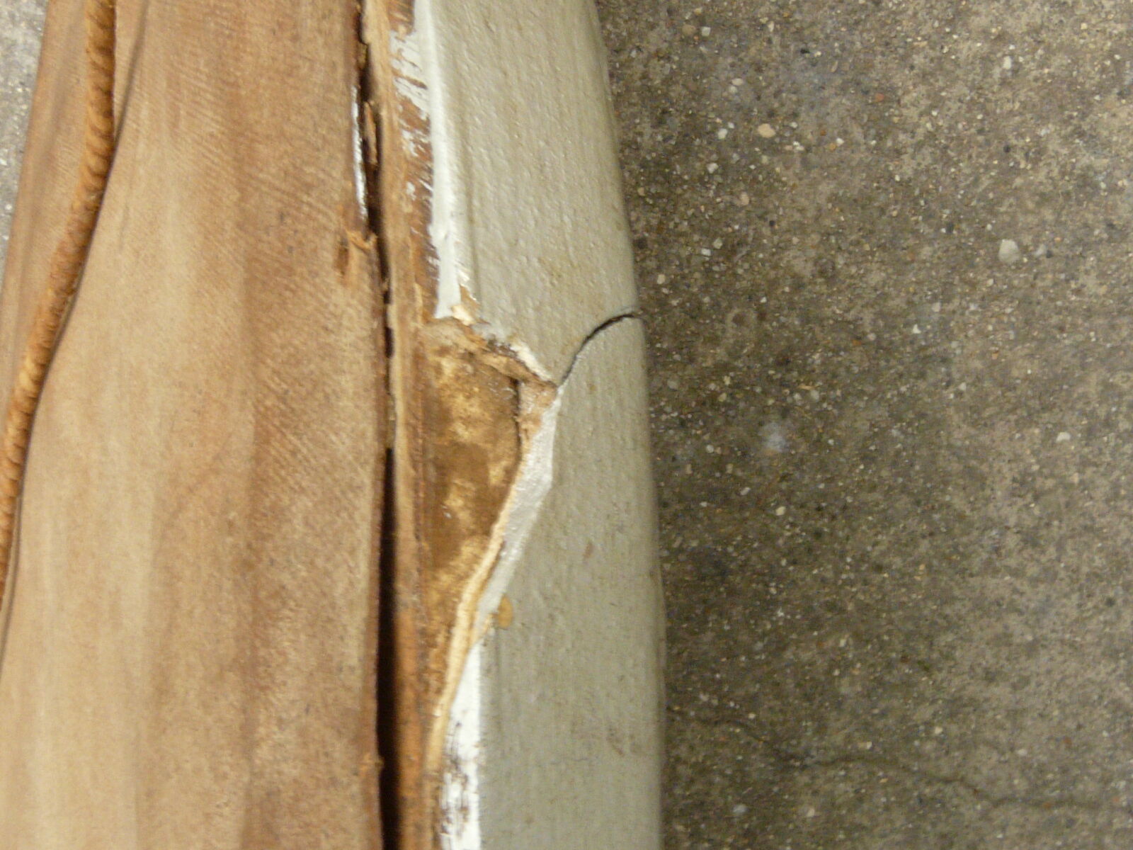 40s oval mirror in wood and stucco 59x39cm