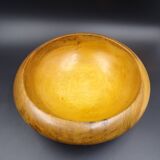 Wooden dish signed E - Circa 1960-1970