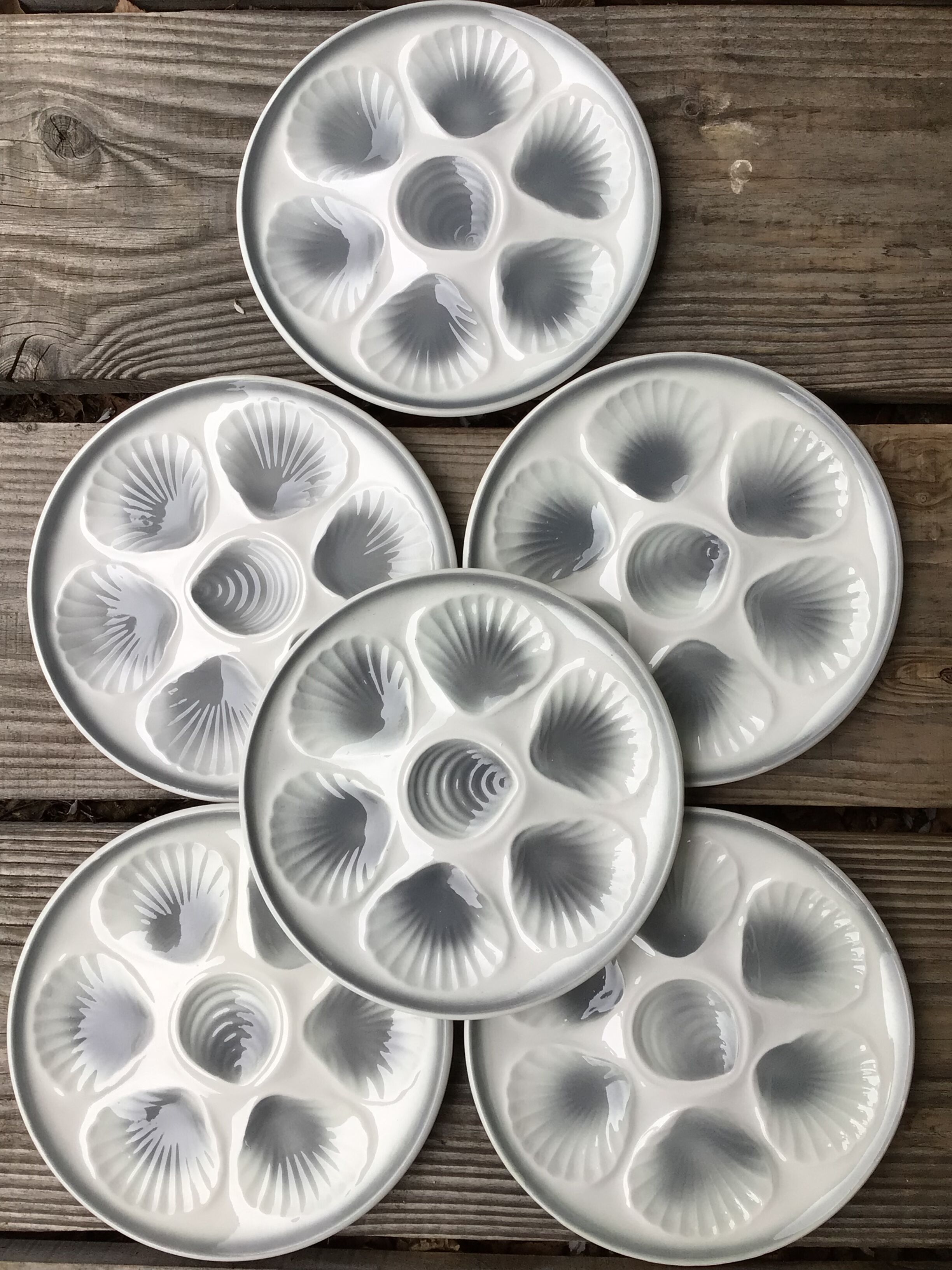 6 Oyster plates Moulin des Loups white and grey