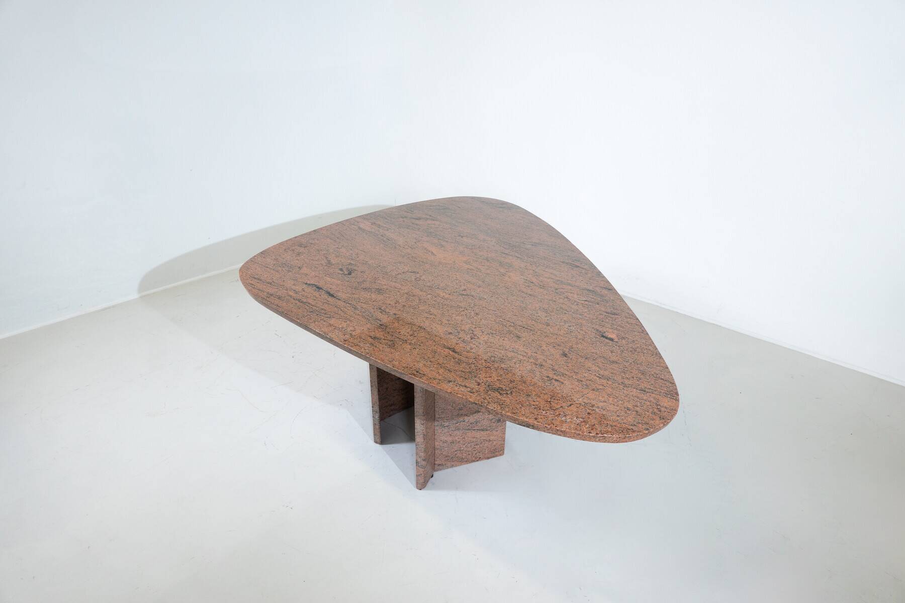 “Rhea” dining room table by Willy Ballez, 1970