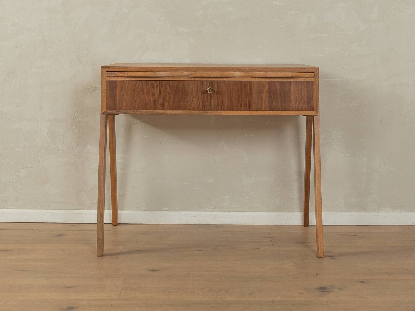 Unique hairdresser, 1950s