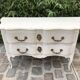 Commode blanche de style Louis XV