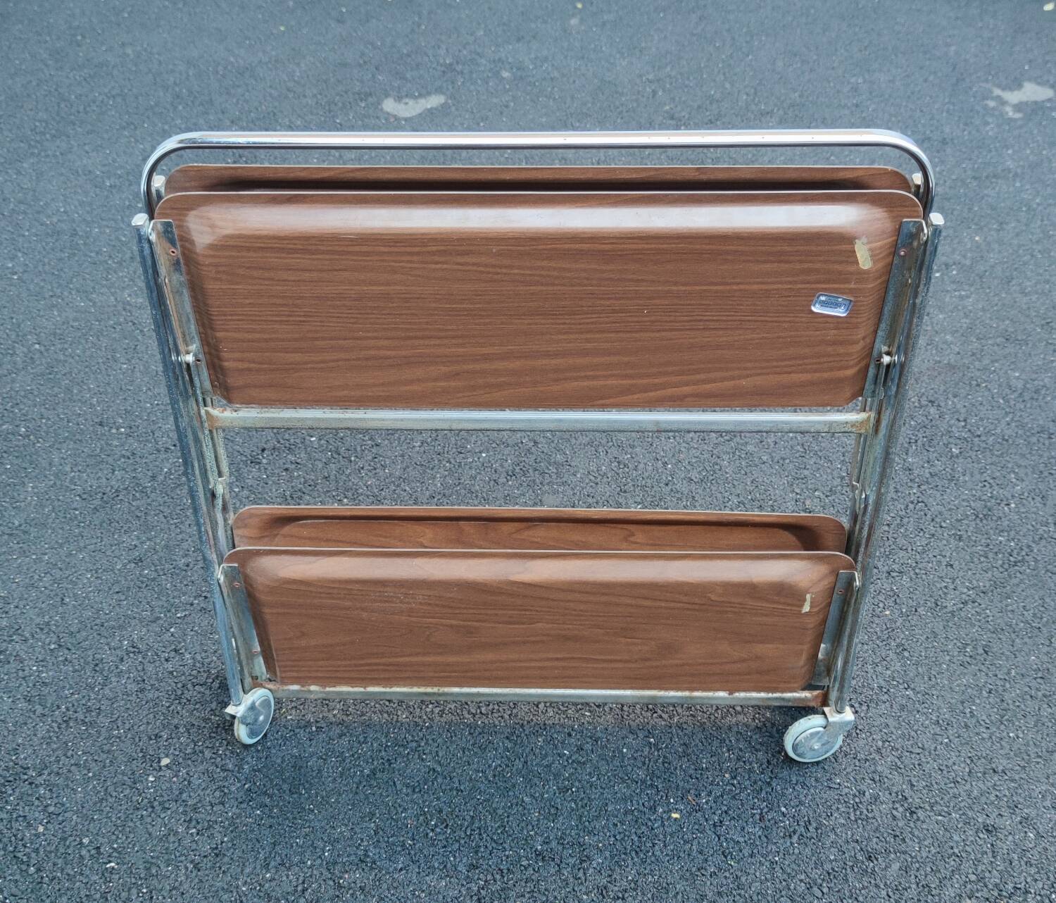 Folding side table on casters