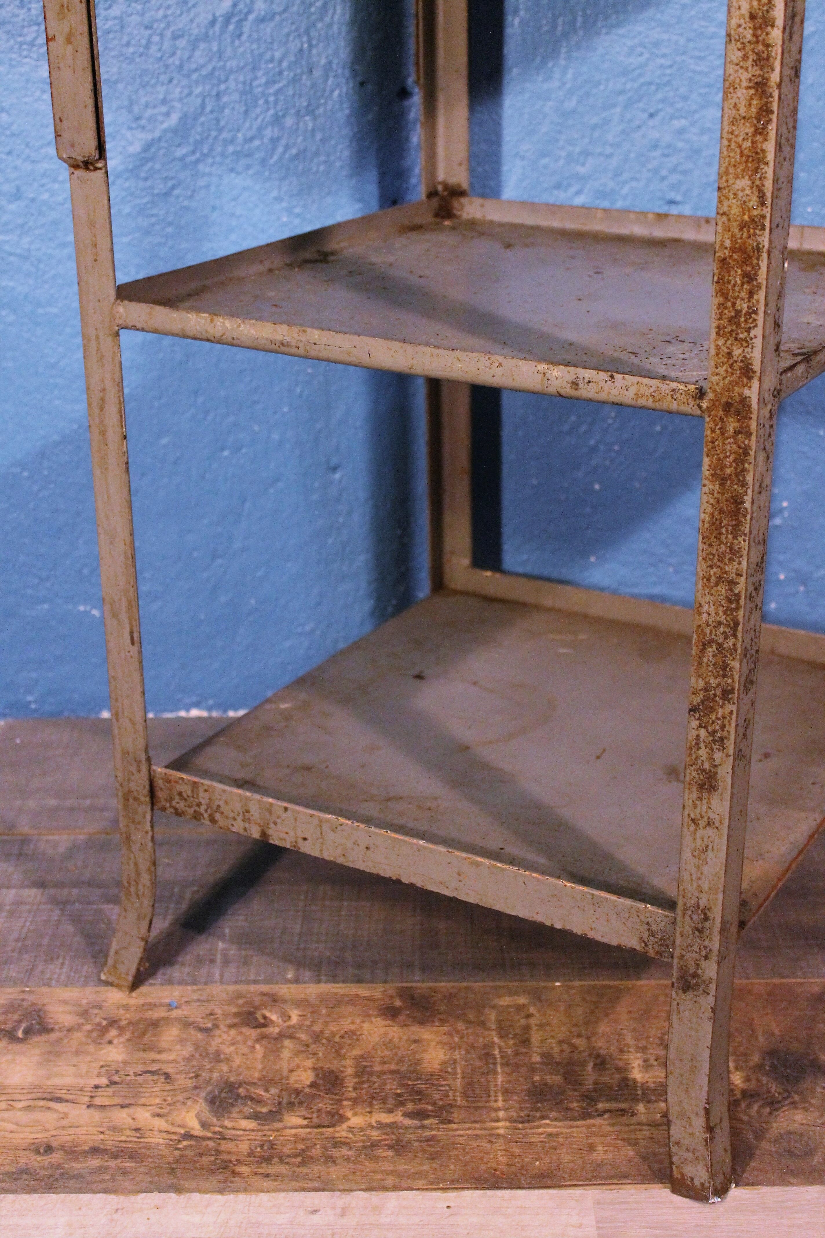 Workbench garage 1950s