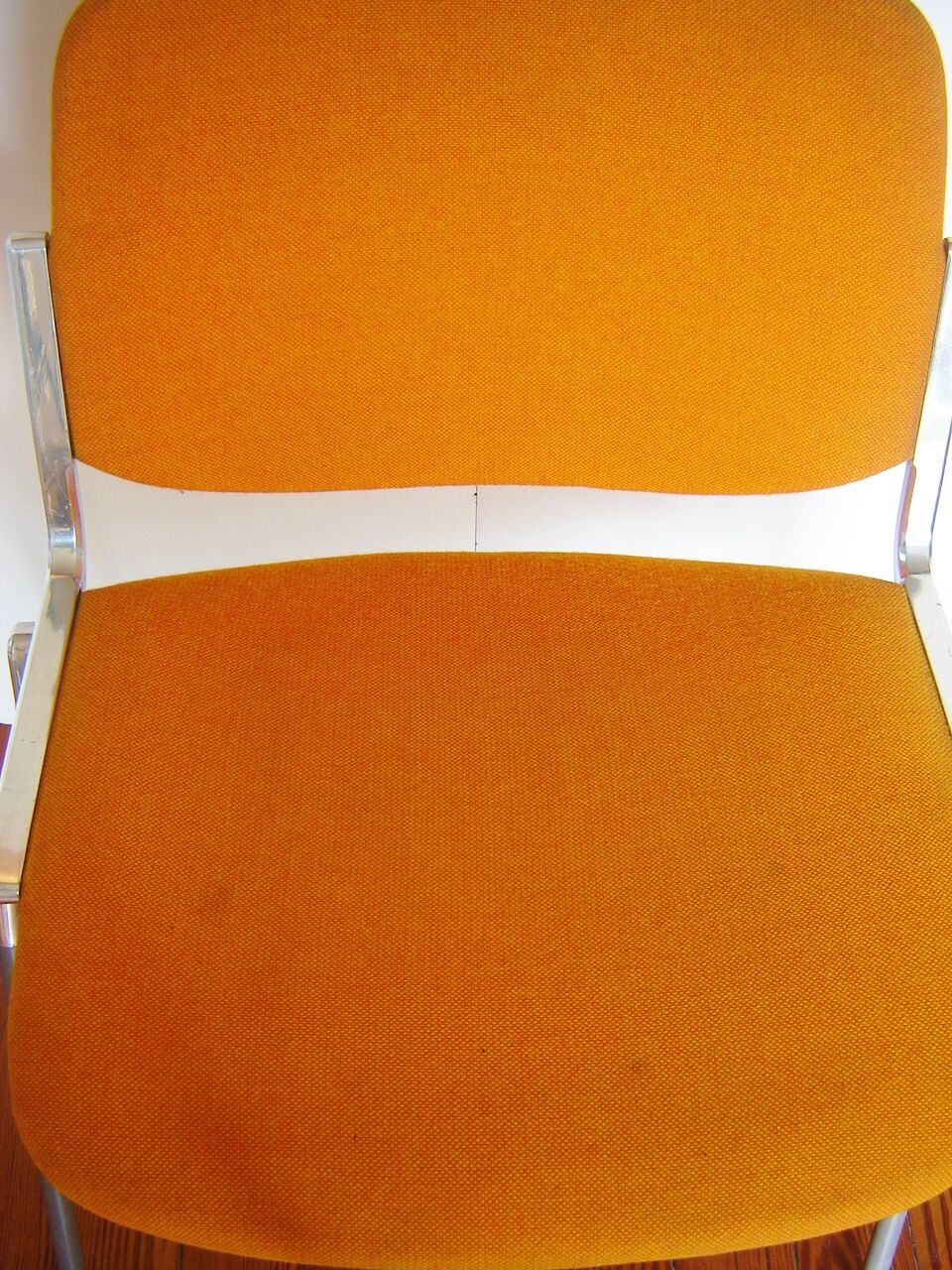Lot de 4 chaises DSC106 design de Giancarlo Piretti