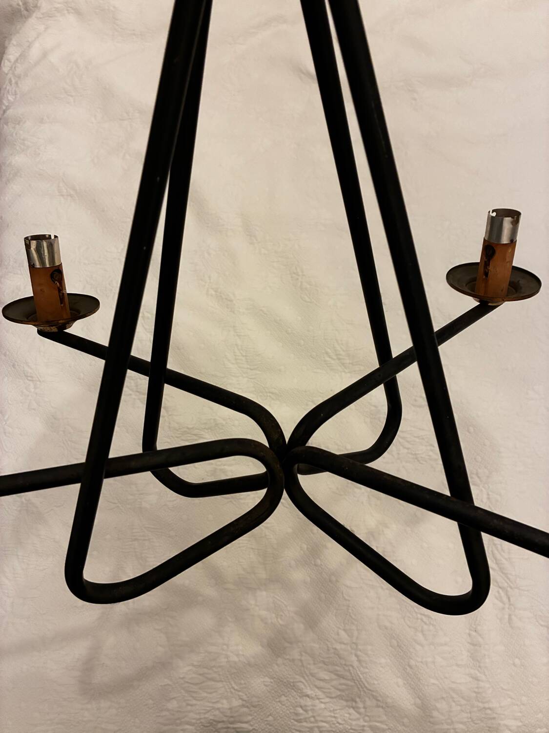 Lustre années 50 métal noir et laiton dle Matégot, Stilnovo, Lunel