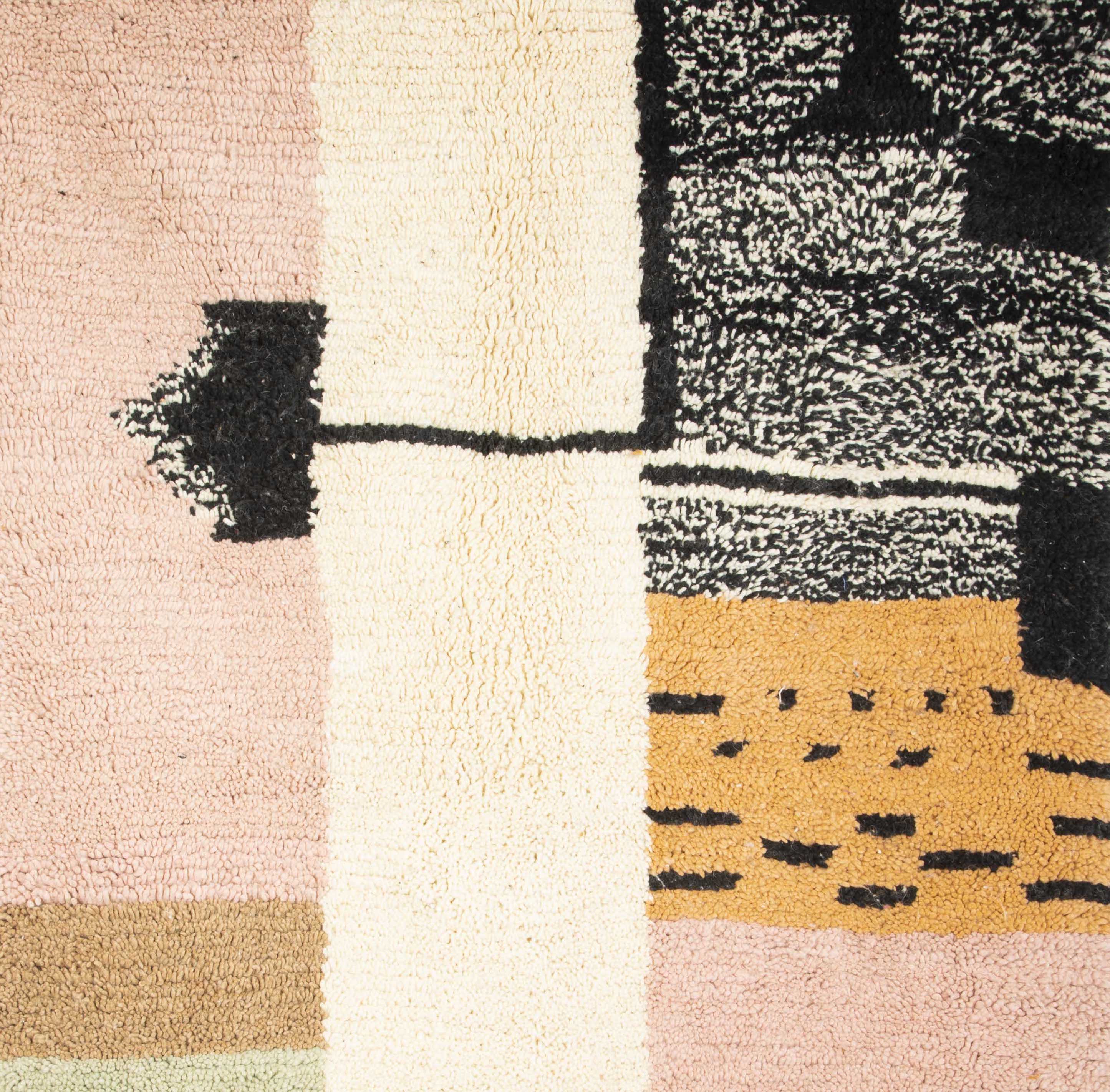 Berbere carpet beni ouarain ecru with colored parts 183 x 134 cm