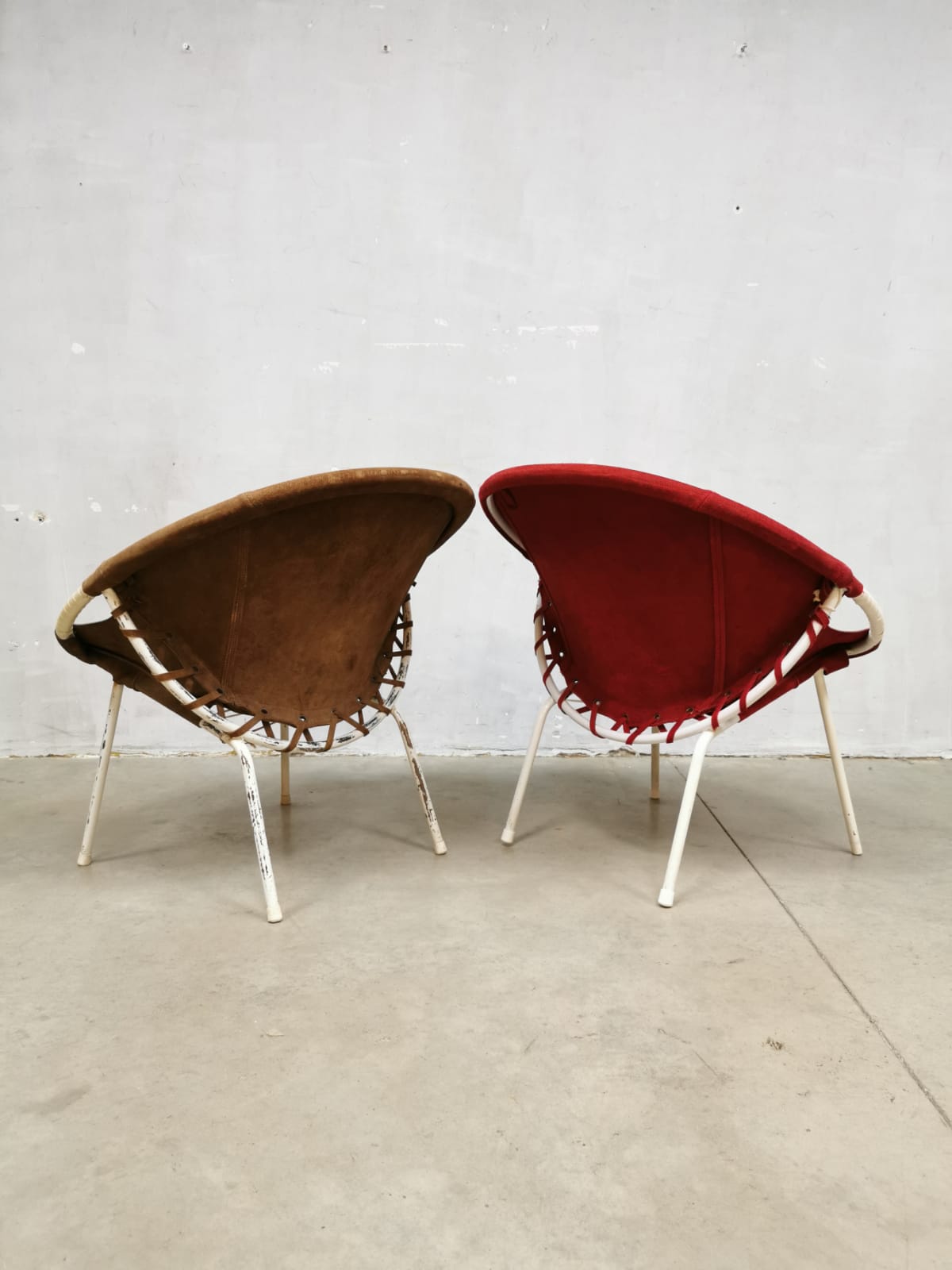 Vintage balloon chair by Lusch & Co red