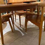 Heart table and six chairs by Hans Wegner