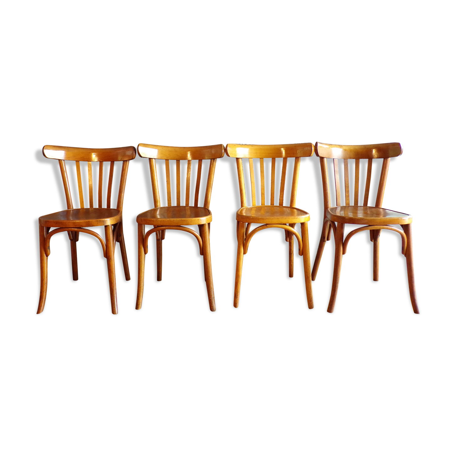 Suite 4 bistro chairs in curved wood