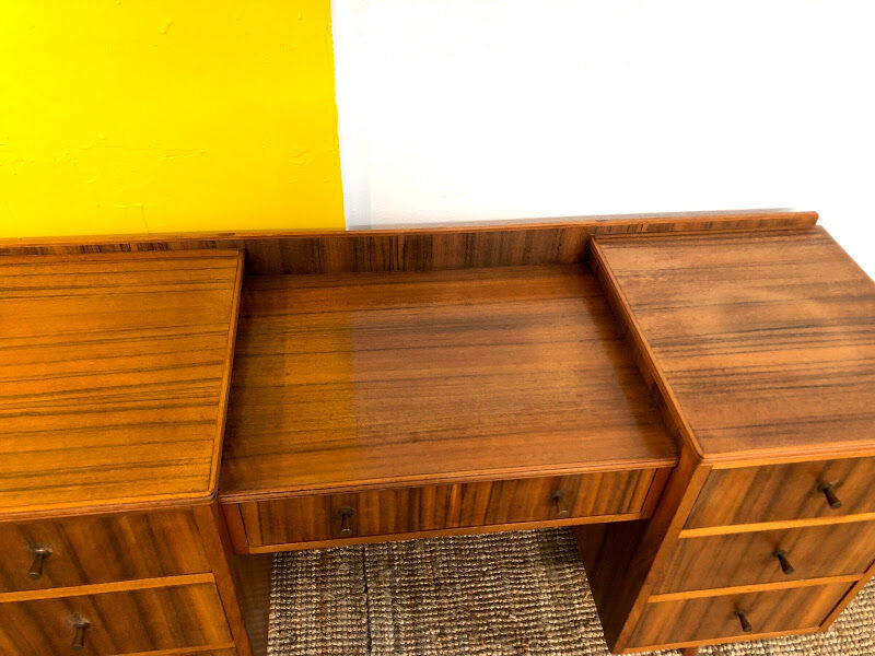 Scandinavian desk 137 cm