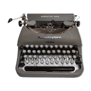 Machine à écrire Remington rand