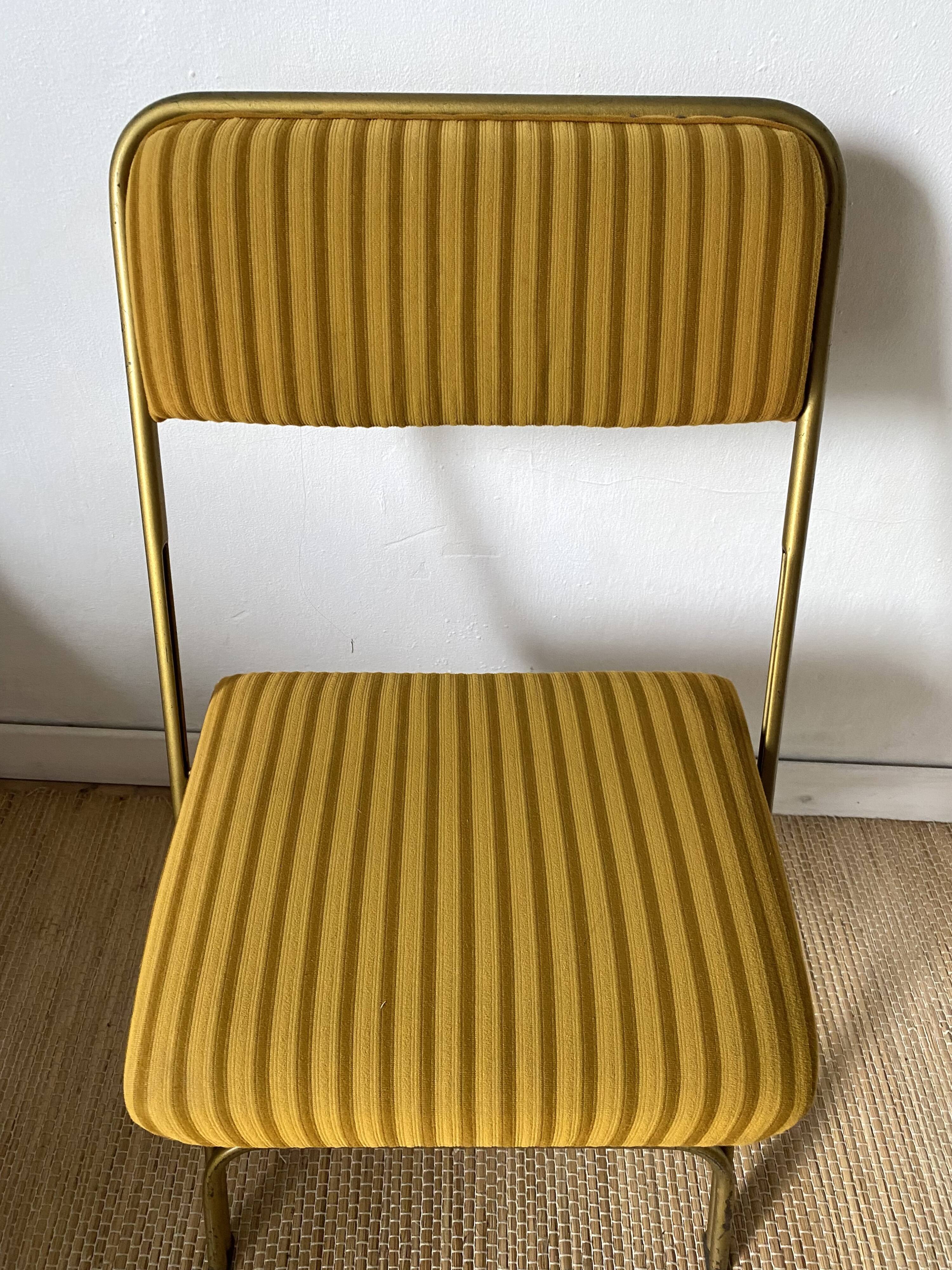 Lafuma folding chairs in velvet and gold metal