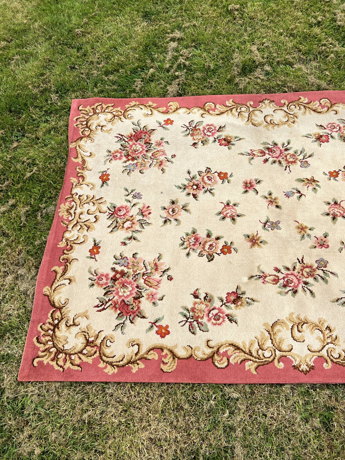 Floral carpet