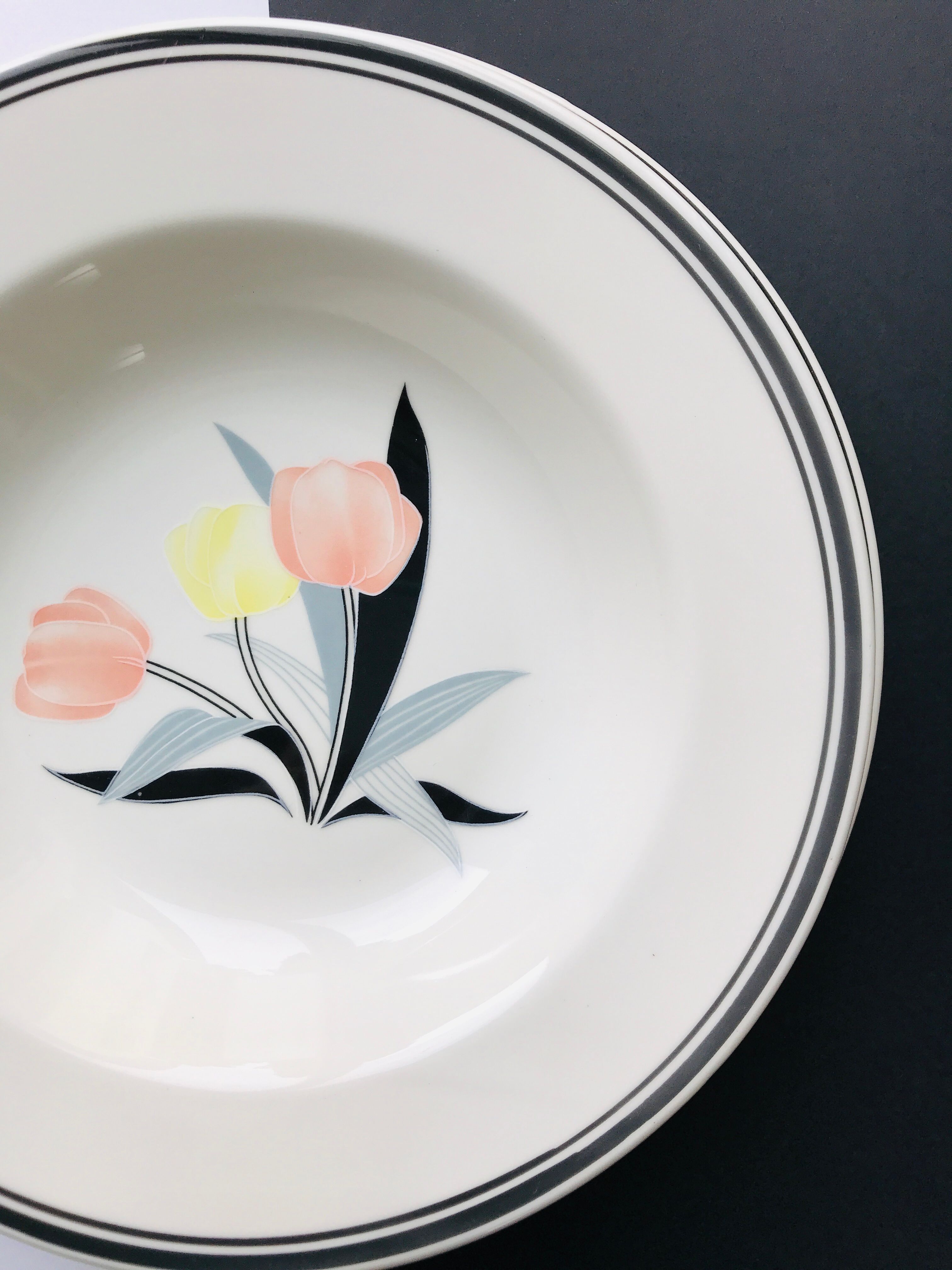 Dish and plate by Franco Giorgi by Quadrifoglio 1980