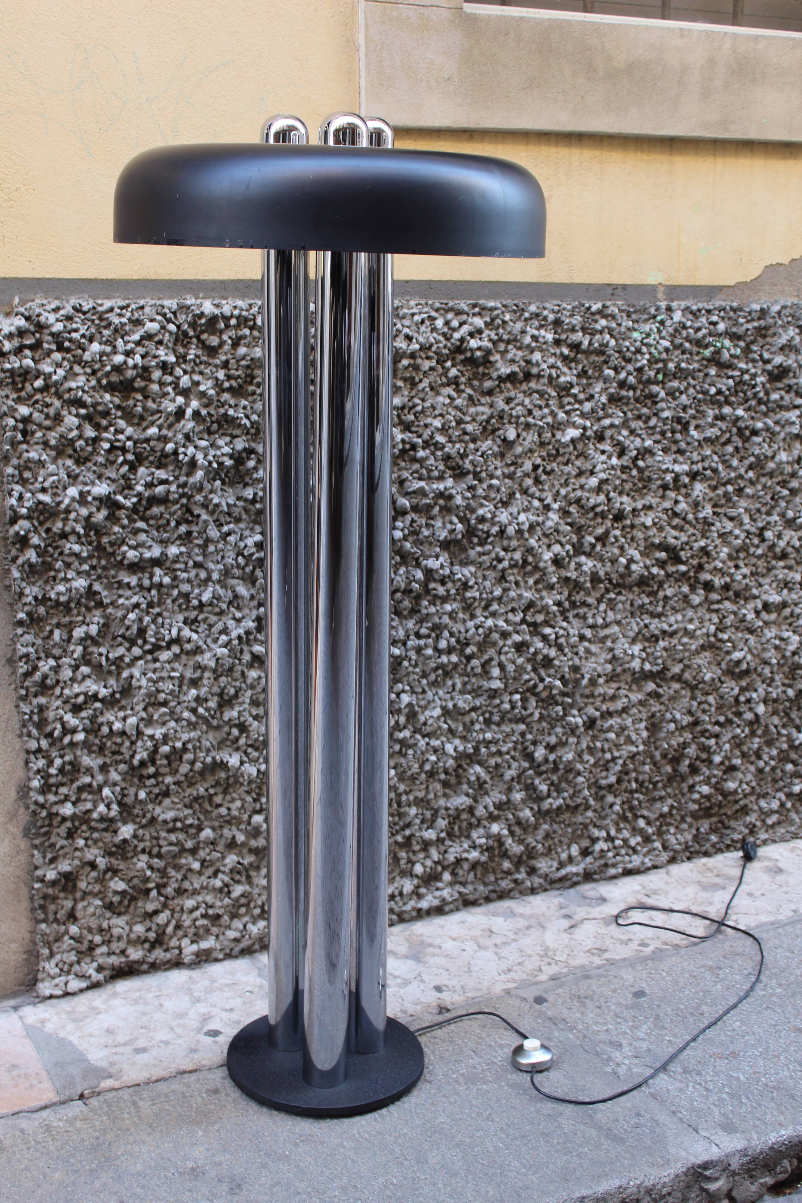 Piantana in metallo cromato Firmata Radice, Italia 1970s, in ottime conditions