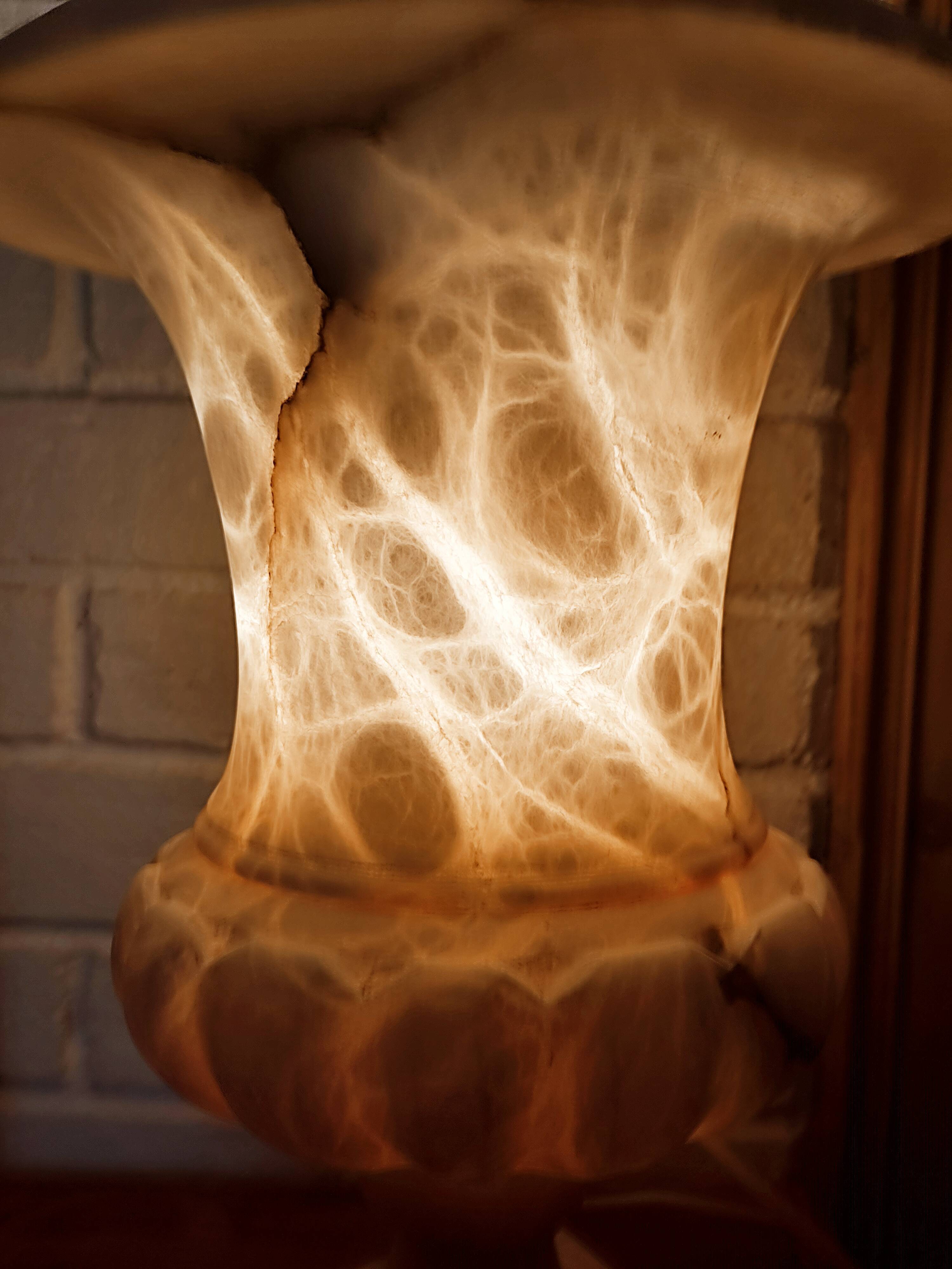 Art Deco lamp in Albatre