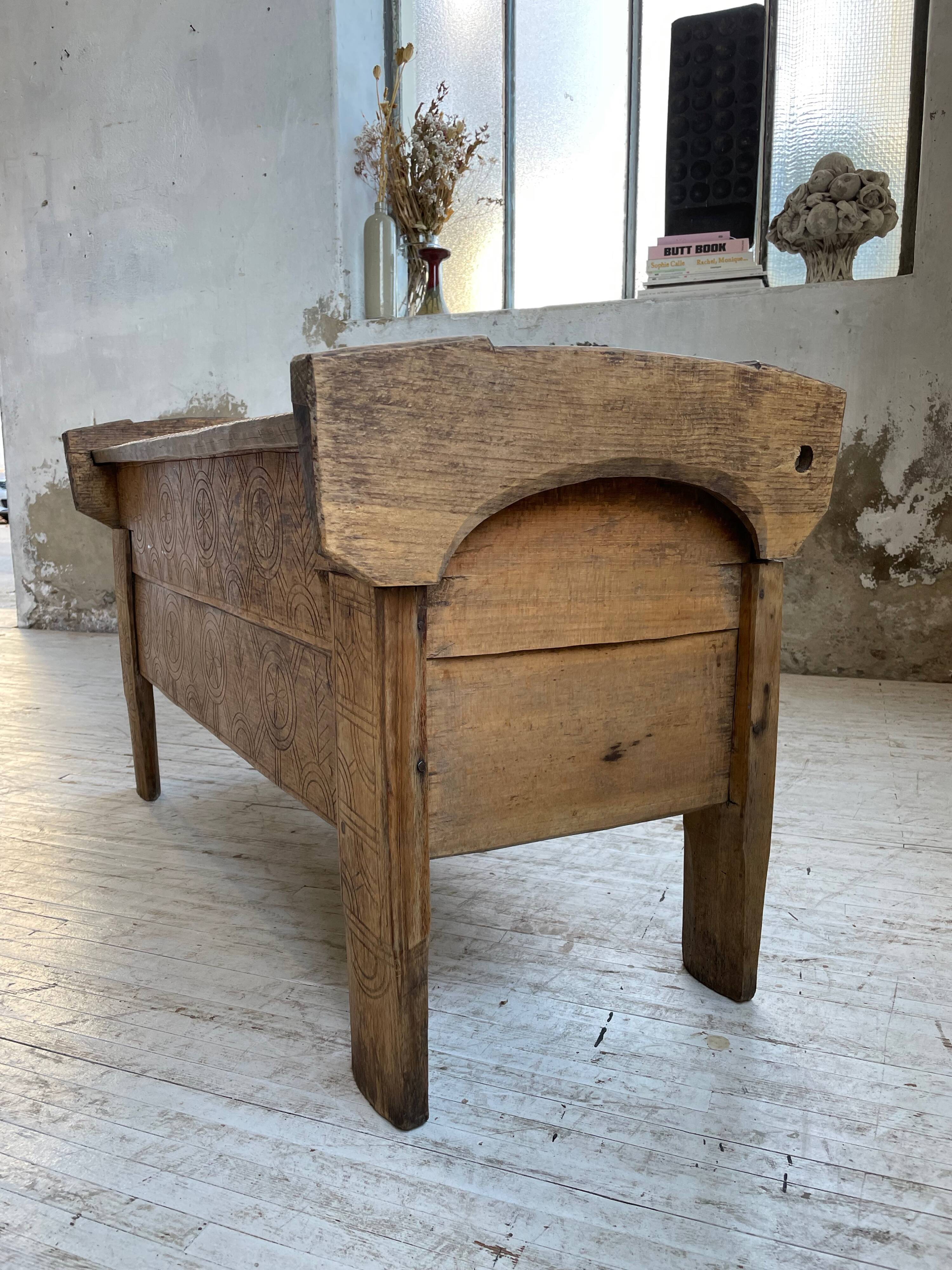 Shepherd's chest Vosges 1900 popular art