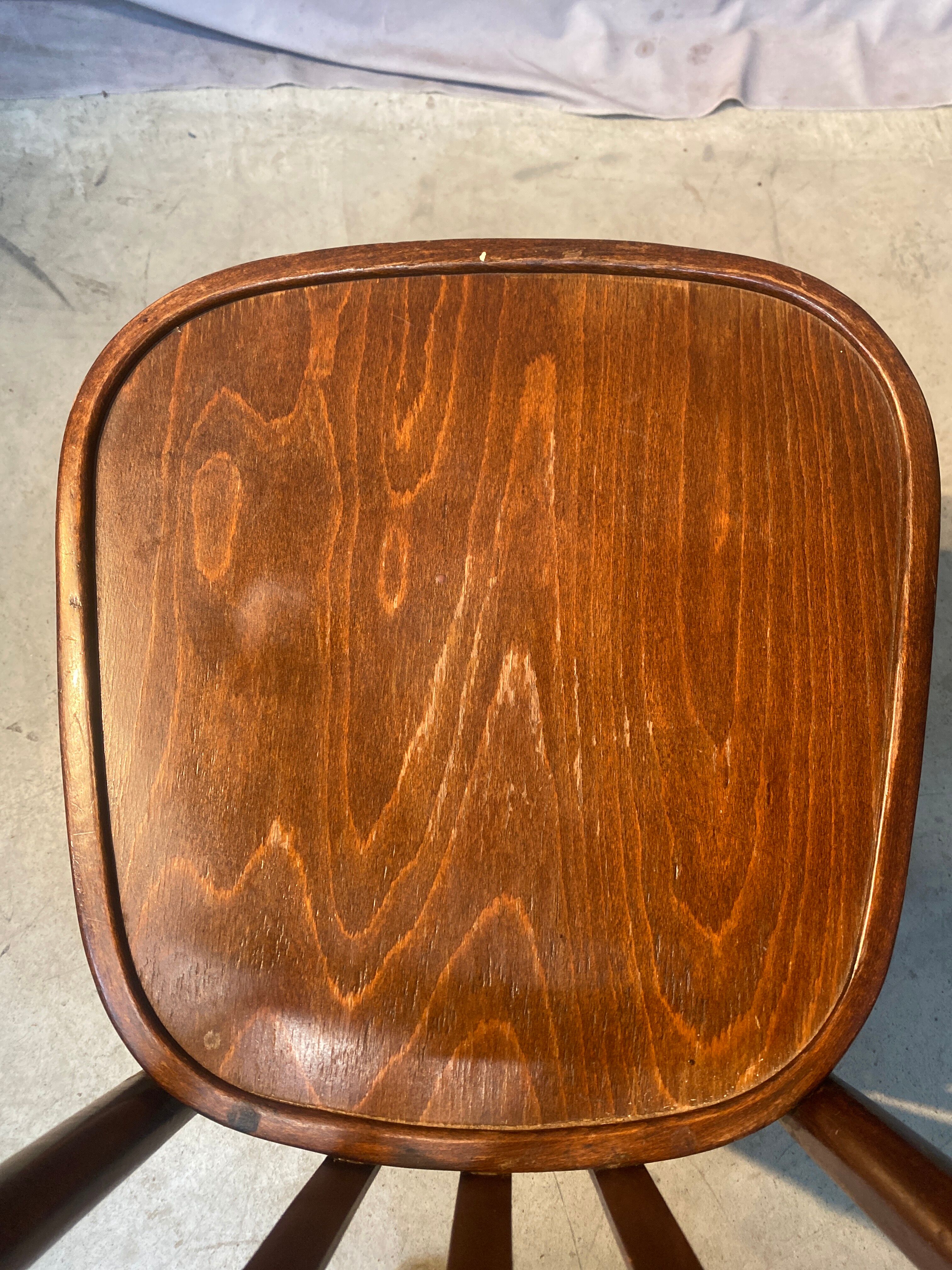 Set of 5 wooden bar chairs