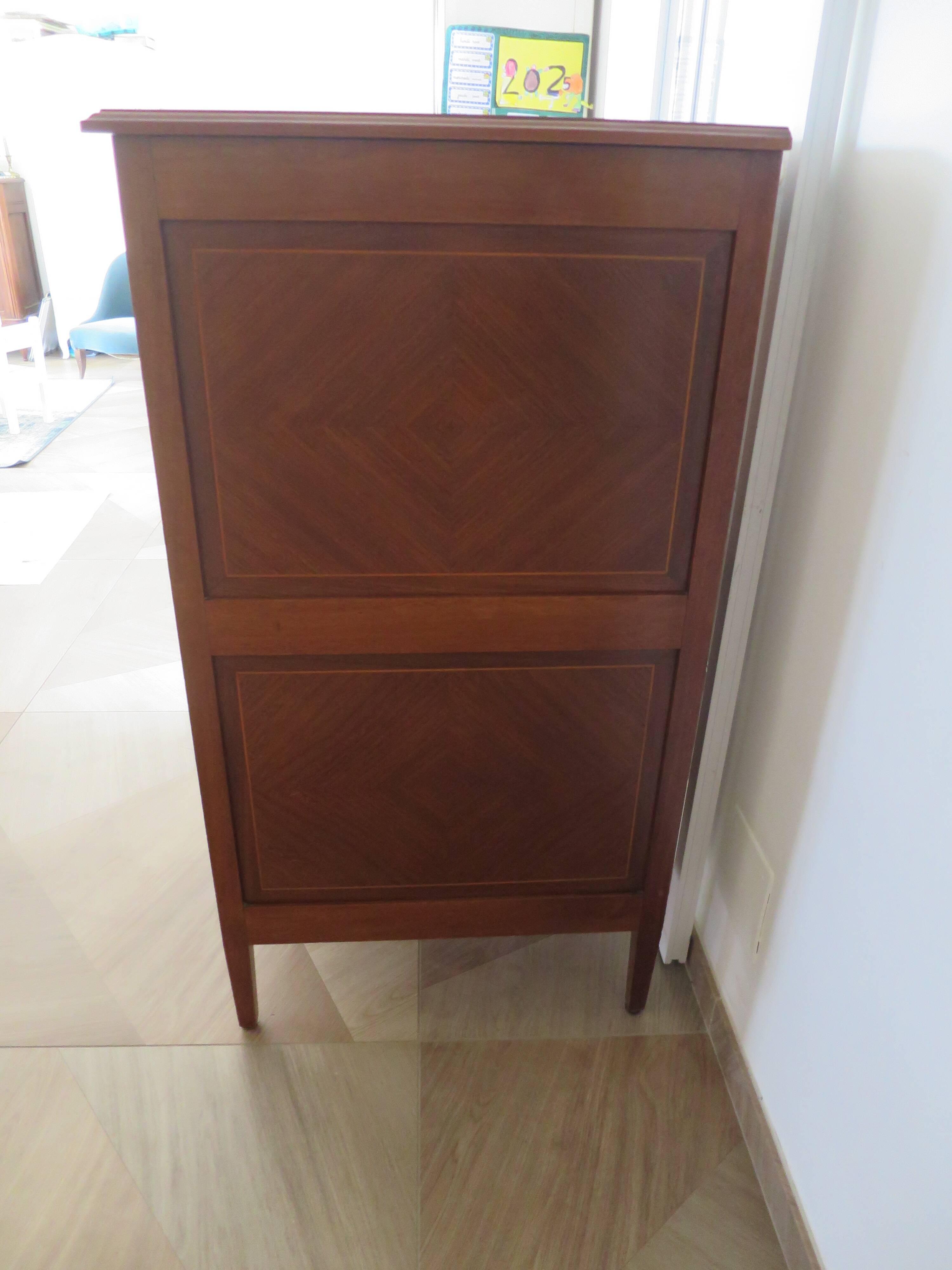 Buffet, bonnetière style Directoire