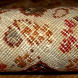 Handmade antique Persian Tabriz rug 121cm x 167cm 1900s