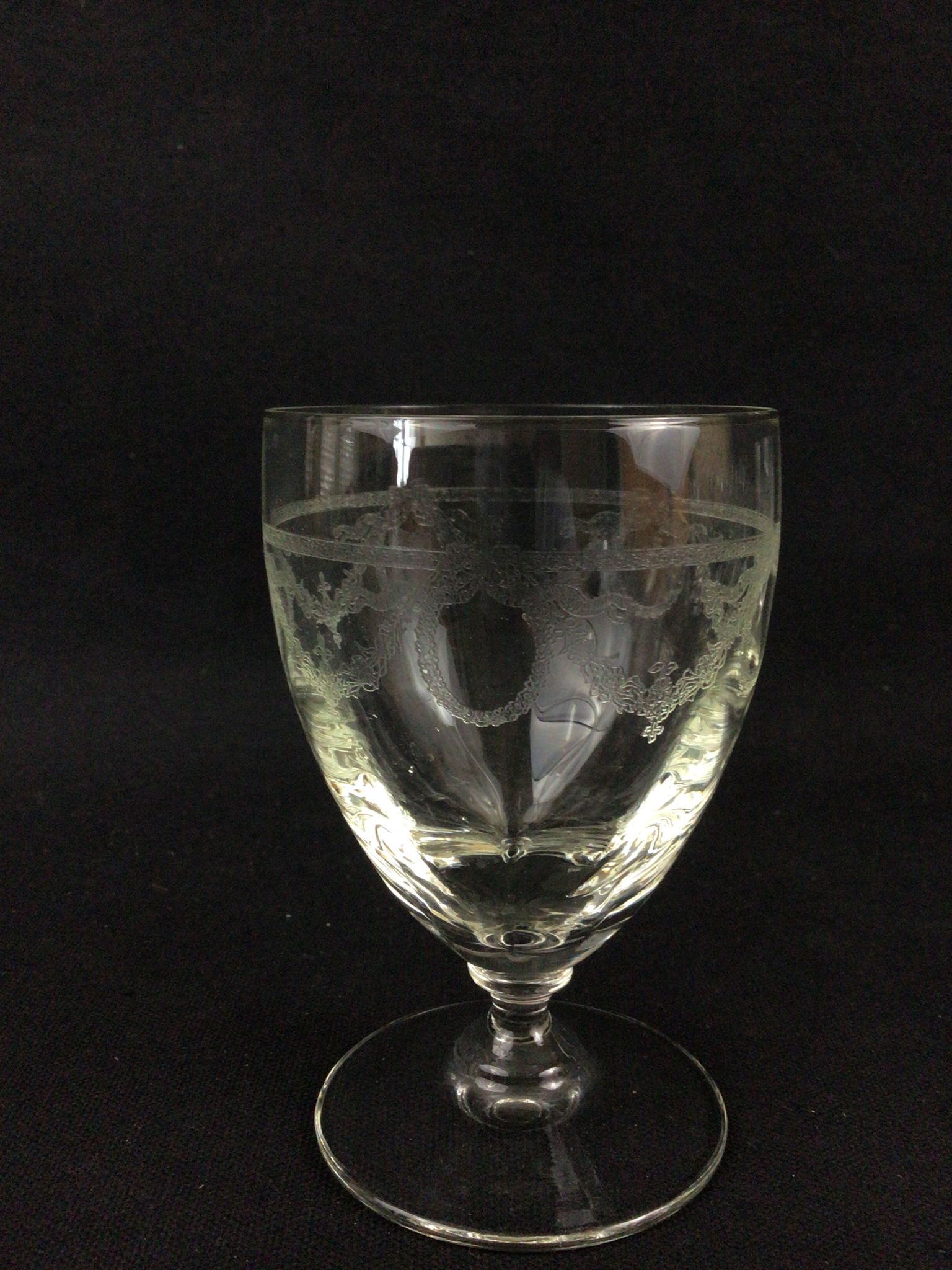 6 crystal wine glasses engraved garland decoration XIXth